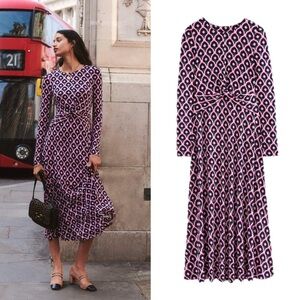 Boden Twisted Waist Stretch Jersey Tulip Scallop Midi Dress in Navy | 8P